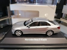 Schuco 1/43 Mercedes Classe E W212 Limousine Avantgarde Iridium Silver with box