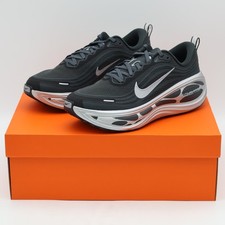IM6011-060 Nike Vomero Plus