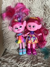 2 Dreamworld film Trolls bambole papavero arcobaleno e papavero tour moda