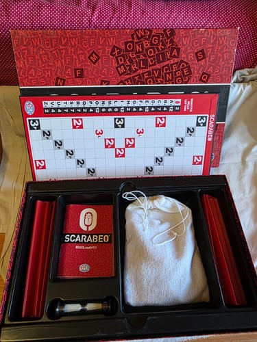 Gioco tavolo scarabeo - gioco,