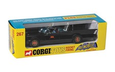 267 - Batmobile avec Batman et