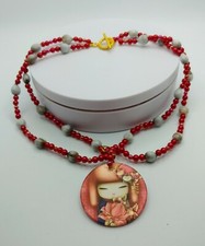 collana a 2 fili con pendente kimmo, collana rossa, bambolina giapponese