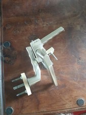 Maniglia Per Finestra 1 Di 2
