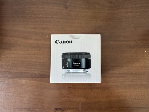 Canon 50mm 8 stm - f/1.8,