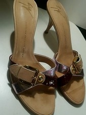 scivoli donna giuseppe zanotti