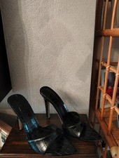 Scarpe décolleté donna colore nero N.39, tacco stiletto altezza 11 cm