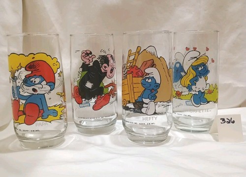 Vintage 1982 smurf - 1982,