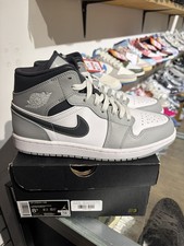 Jordan 1 Mid Light grigio fumo