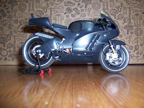 Ducati desmocedici gp11 - desmocedici,