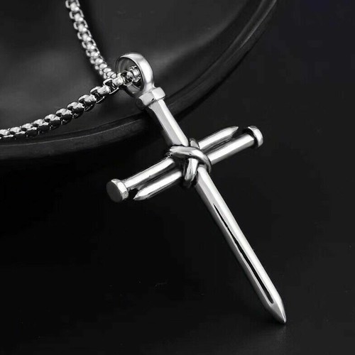 Collana uomo con ciondolo - da,