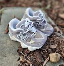 New Balance 9060 scarpe