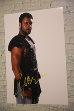 Autografo ORIGINALE di Russell