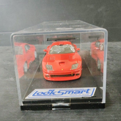 Look smart ferrari - look, 550