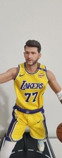 Figurina NBA x Enterbay Luka