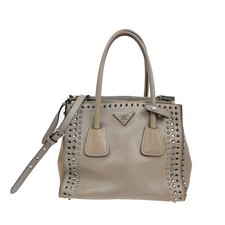 Borsa a mano Prada borchie 2