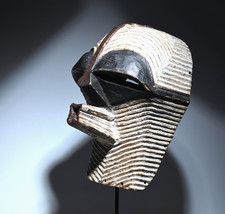 rara vecchia maschera da ballo africana in tessuto di kifweeb della Songye sculpture africain statue