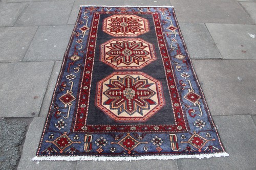 Tappeto vintage fatto - , mano