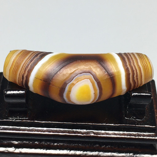 Amuleto perline corno occhio