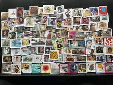 Francobolli GB 100 diversi