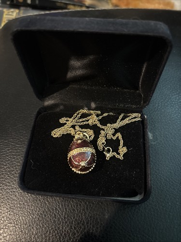 Faberge maroon egg gold - egg, on