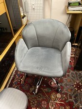 Sedia imbottita con ruote - design moderno - grigia