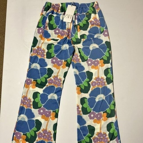 Nwt zara high rise flare - high,