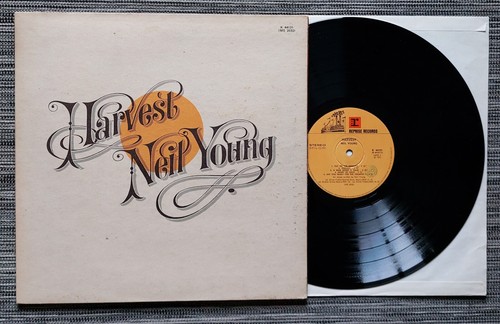 Neil young harvest lp - young,