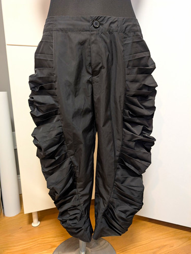 Issey miyake pantaloni - miyake, neri