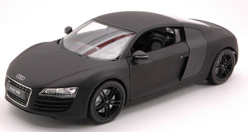 Modellino auto scala 24 - auto, 1:24