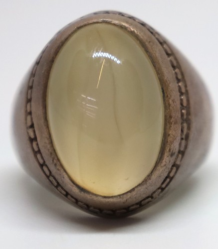 Bellissimo anello unico raro