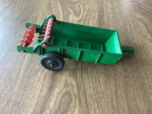Rimorchio agricolo vintage