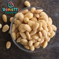 Mandorle pelate italiane al