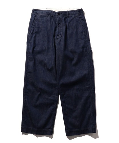 Pantaloni larghi militari