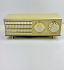 Vintage 1970s Zenith Solid