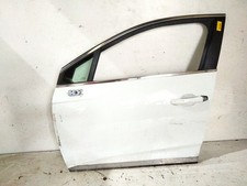 801117899R LEFT FRONT DOOR /