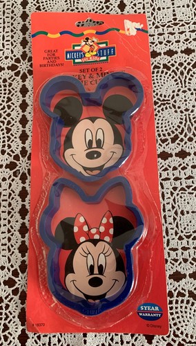 Disney set due tagliabiscotti - disney,