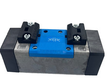 FESTO 151011 VL-5/3E-D-1-C ISO