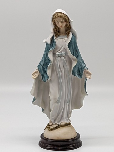 Statua della madonna - della,