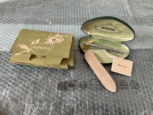 Aurora 1960s design piston - design,