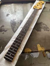 20 tasti manico basso