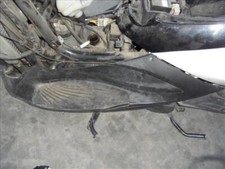 estribo reposapies izquierdo