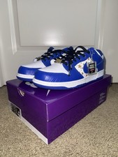 Supreme Nike SB Dunk Stars