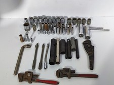 SET ATTREZZI DA LAVORO BUSSOLE A POLLICE A CRICCHETTO CHIAVI A TUBO GIRATUBO