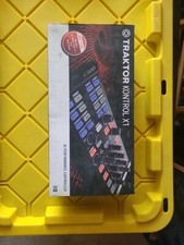 Traktor Kontrol X1 scatola