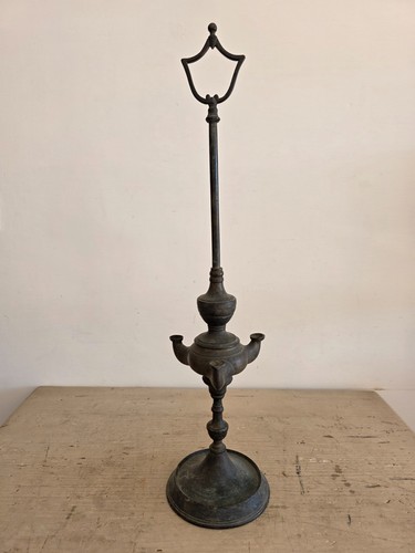 Antica lucerna lampada - lucerna,