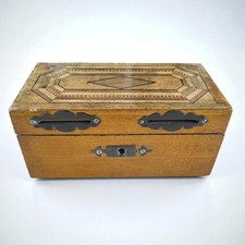 Salvadanaio vintage in legno