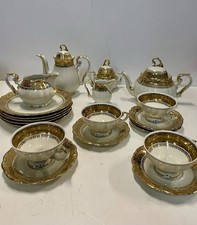 SERVIZIO CON TEIERA E TAZZE DA