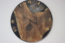 Orologio noce e resina