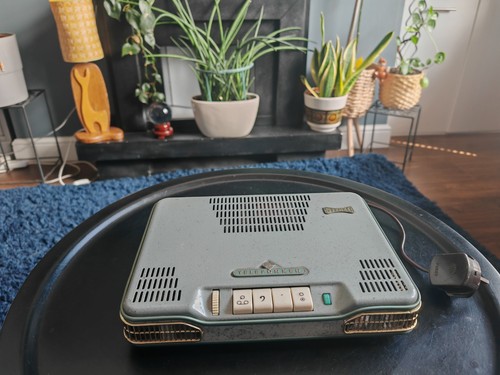 Raro amplificatore ausiliario