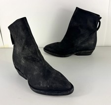 Stivali corti Cinzia Araia in pelle nera asimmetrica con zip laterale EU 36,5 US 6